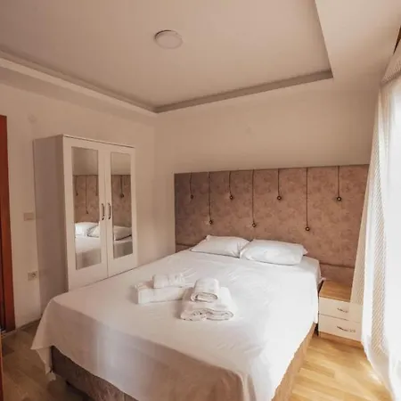 Mila Garden Villas & Bungalow